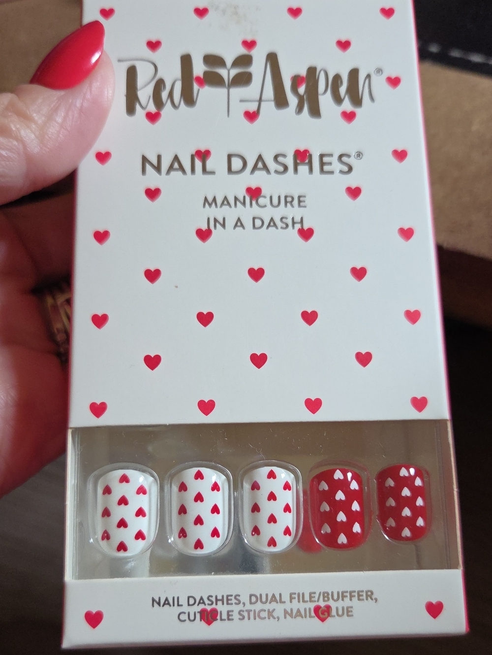 Red Aspen Heart-Pattern Press-On Nails — Red & White Heather l9ves red hots